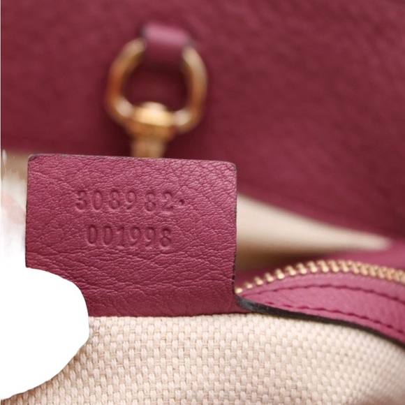 Gucci SoHo Shoulder Bag - Picture 8 of 14